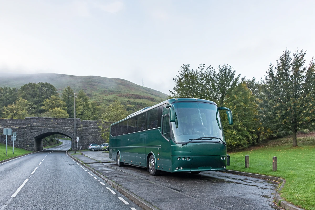 25 Seater Coach Hire